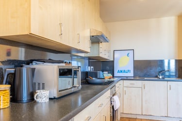 Silver En Suite at Europa, 190 Erskine Street, City Centre, Liverpool, L61AL - Image 12